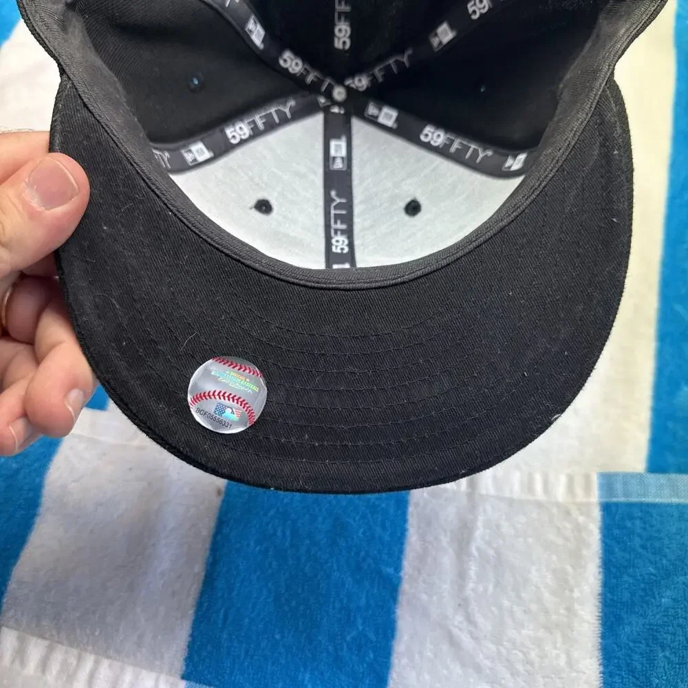 New Era New York Yankees 59FIFTY Fitted Hat Sz 7 5/8 Shimmer Logo Cooperstown